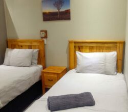 Twin bedroom Middle